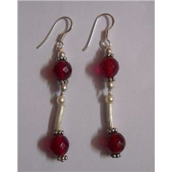 4.860g Earring of Ruby and Pearl Sterling Silver