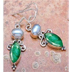 3.10g Earring of Emerald and Pearl Sterling Silver