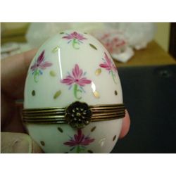 Authentic hand painted Egg Limoges box signed by artist