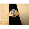 Image 2 : LADIES 14K YELLOW GOLD & 3 DIAMOND RING