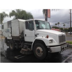 2005 FREIGHTLINER FL70