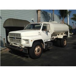 1993 FORD F700