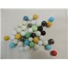 Image 1 : 40+ VINTAGE CHINESE CHECKER MARBLES