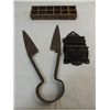 Image 1 : LOT 3 VINTAGE ITEMS: ANTIQUE CAST IRON MATCH KEEP