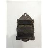 Image 2 : LOT 3 VINTAGE ITEMS: ANTIQUE CAST IRON MATCH KEEP