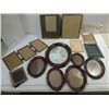 Image 1 : LOT 14 VINTAGE PHOTO PICTURE FRAMES, WOOD & BRASS