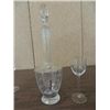 Image 2 : CRYSTAL SET WINE DECANTER & 6 STEMMED GLASSES