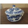 Image 3 : LOT 3 VINTAGE ORIENTAL COLLECTIBLE: DRAGON CROCK,