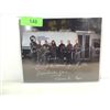 Image 1 : 10X8 PHOTO CHICAGO PARANORMAL COPS 3 AUTOGRAPHS: