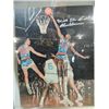Image 2 : WILT CHAMBERLAIN AUOTGRAPH ON BASKETBALL IMAGE