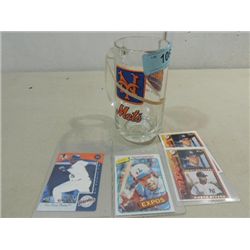 LOT 4 BASEBALL PLAYER CARDS & 1969 METS MUG