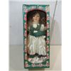 Image 1 : 1995 16" PORCELAIN CHRISTMAS CLASSIC DOLL