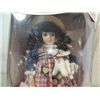 Image 2 : COLLECTIBLE MEMORIES PORCELAIN DOLL ASHLEY