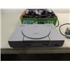 Image 2 : 1999 SONY PLAYSTATION CONSOLE, 2 CONTROLLERS,