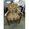 Image 1 : VINTAGE WALNUT CUSHIONED PARLOR CHAIR
