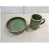 Image 2 : ARTS & CRAFT PERIOD EARTHENWARE MUG & CENTER PIECE