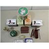 Image 2 : LOT 12 VARIOUS COLLECTIBLES: 2 POCELAIN DUCKS, 2