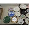 Image 2 : LOT 57 ASSORTED VINTAGE PORCELAIN & CERAMIC PLATE