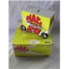 Image 1 : Ernie Irvan Mac Tools pit wagon bank