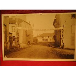 POST CARDS RPPC WORLD WAR 1 WW1 " HONNEUR A NOS ALLIES " TOWN CITY