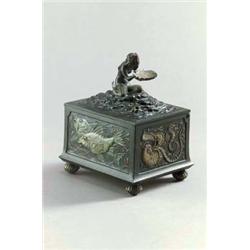 FRANZ BERGMANN Wien Dose Wiener Bronze patiniert und bemalt Holz. Dose mit Holzeinsatz auf v...