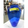 Image 1 : Large blue glass vase