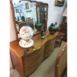 Well made 6 drawer dresser and mirror