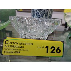 Cut crystal tri-cornered dish, pinwheel pattern