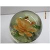 Image 1 : Glass "globe" paperweight - Flower and Dragonflies