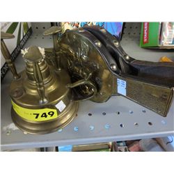 2 pieces brass
