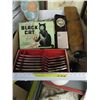 Image 1 : Box containing assorted vintage & decorative items