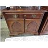 Image 2 : 11 piece Hespeler dining suite