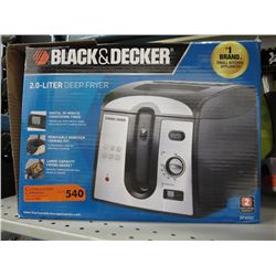Black  & Decker 2.L deep fryer