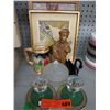 Image 1 : Collection of decorative items