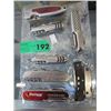 Image 1 : 8 multi use pocket knives