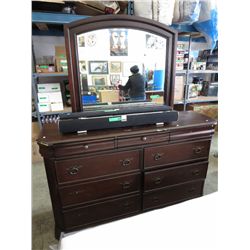9 drawer dresser with mirror