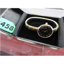 New ladies watch with expansion bracelet