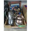 Image 1 : Box of vintage items