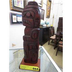 Carved native totem statue "Bear"
