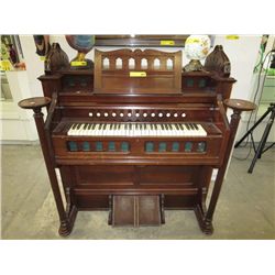 Estey pump organ