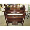 Image 1 : Estey pump organ