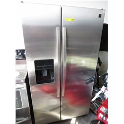 Kenmore side by side refrigerator / freezer