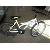 Image 1 : Mountain bike, like new