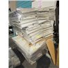 Image 1 : Metal rack shelving - 3 skids