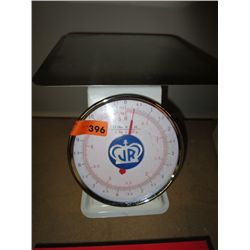 Manual weigh scale