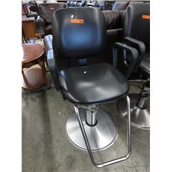 Hydraulic hair dressing chair