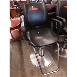 Hydraulic hair dressing chair