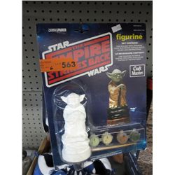 6 Star Wars vinyl figurines