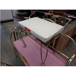 Vintage vanity stool 20" x 15" x 22"