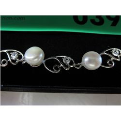 White Pearl & Crystal bracelet